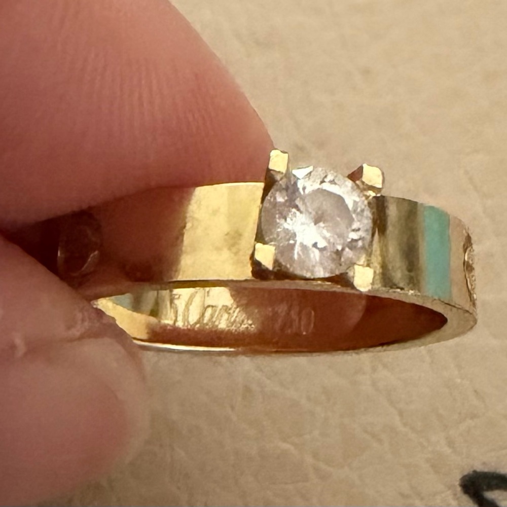 18k Solid Gold Ring - image 1